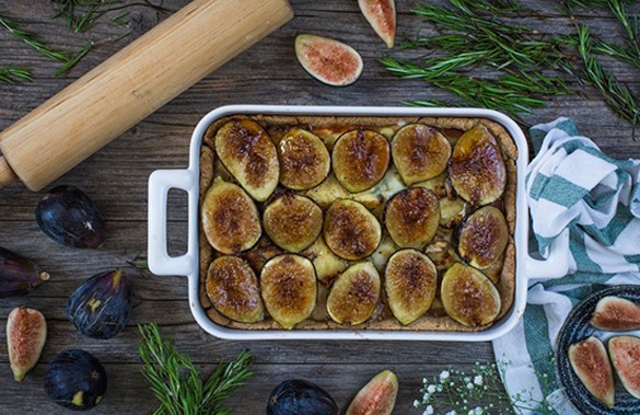 Loleta - Salty cake of figs with cheese and caramelized onions